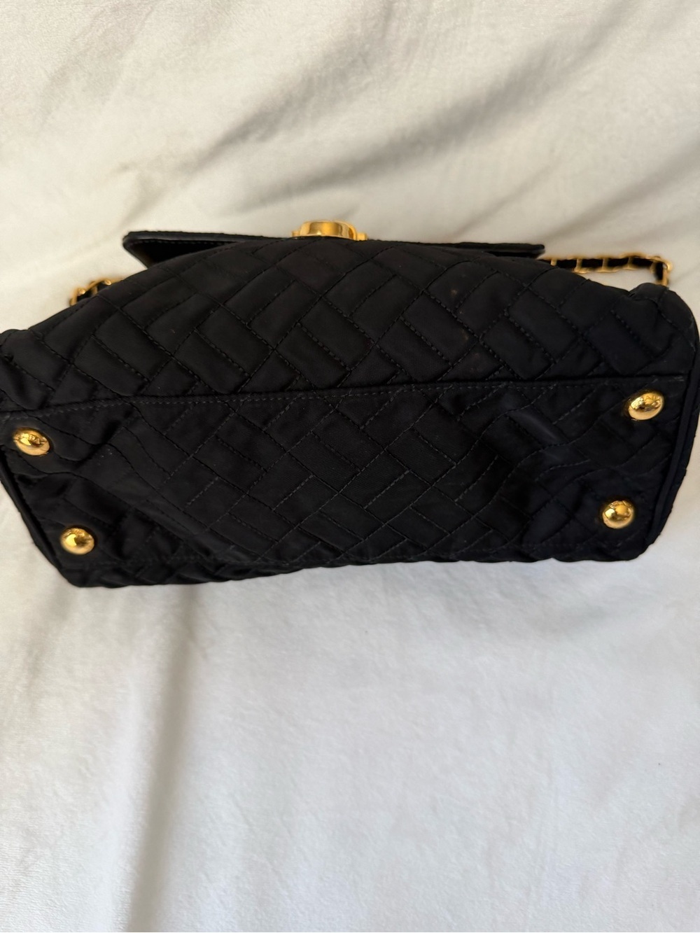 PRADA Vintage Tessuto Quilted Black and Gold Nylon Bag - Picture 4 of 12